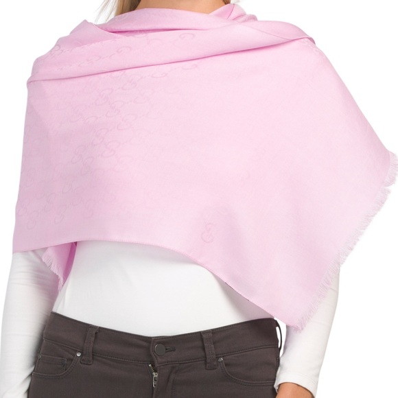 Gucci GG Logo Scarf - Picture 2 of 7